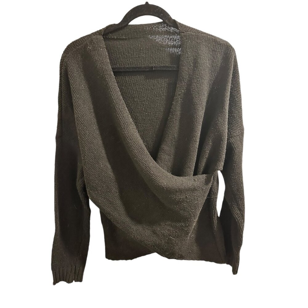 🍒 2/$20 🍒 Black Plunging Neckline Crossover Sweater sz Large